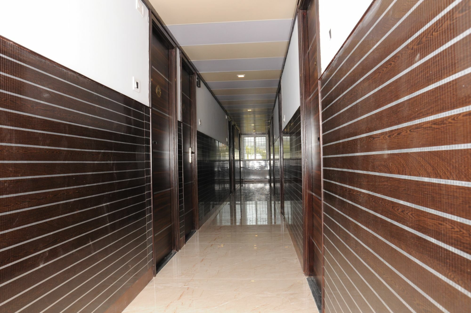 Super Townhouse Chennai Near Airport Formerly Sai Bala Budget Exterior foto